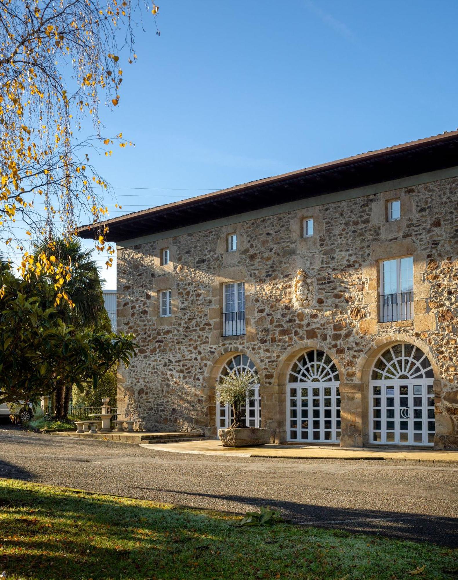 Etxeaundi Hotel Boutique Onate Bagian luar foto