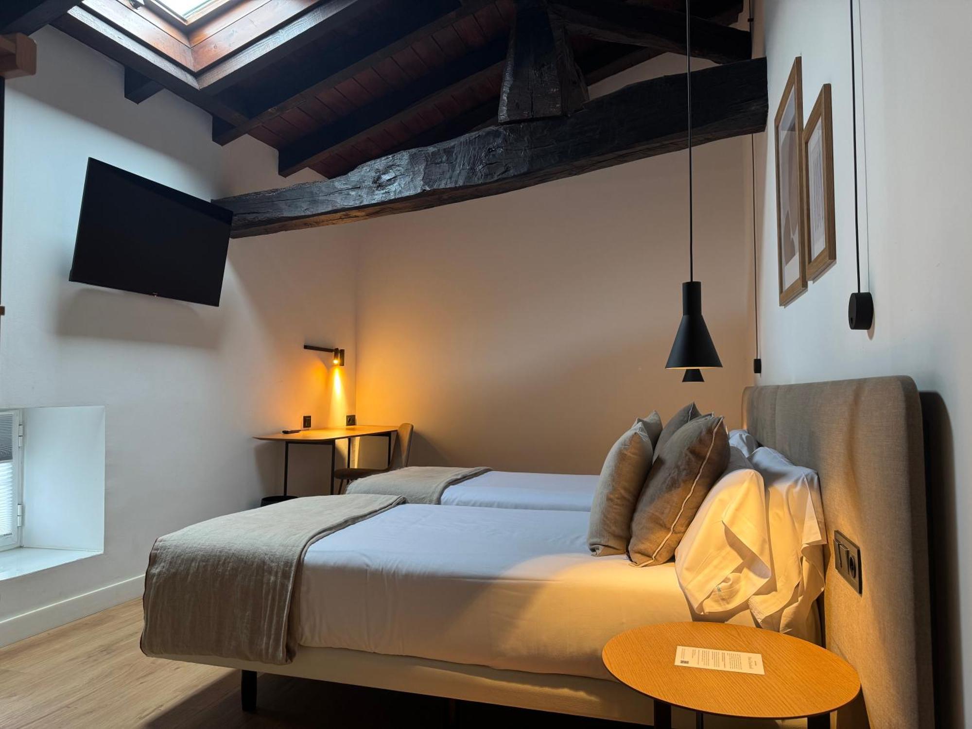 Etxeaundi Hotel Boutique Onate Bagian luar foto